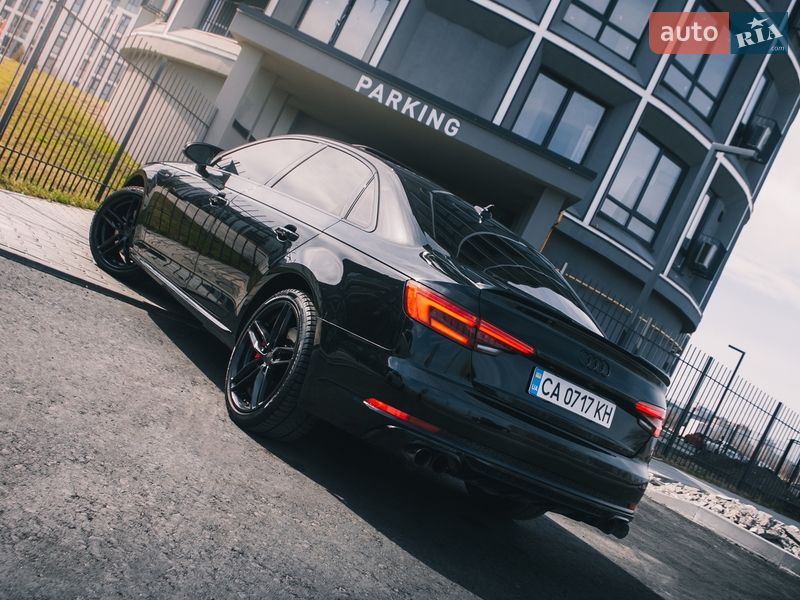 Седан Audi A4 2015 в Черкассах