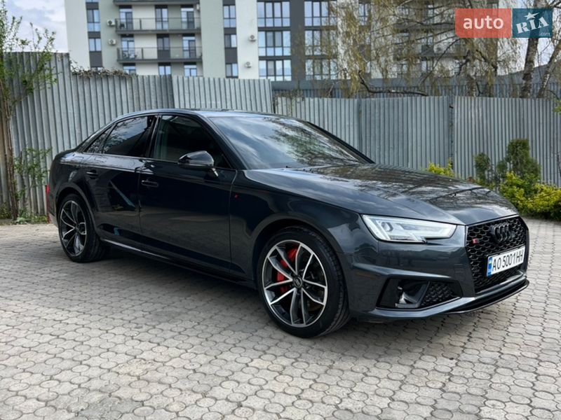 Audi A4 2019 Audi A4 2019