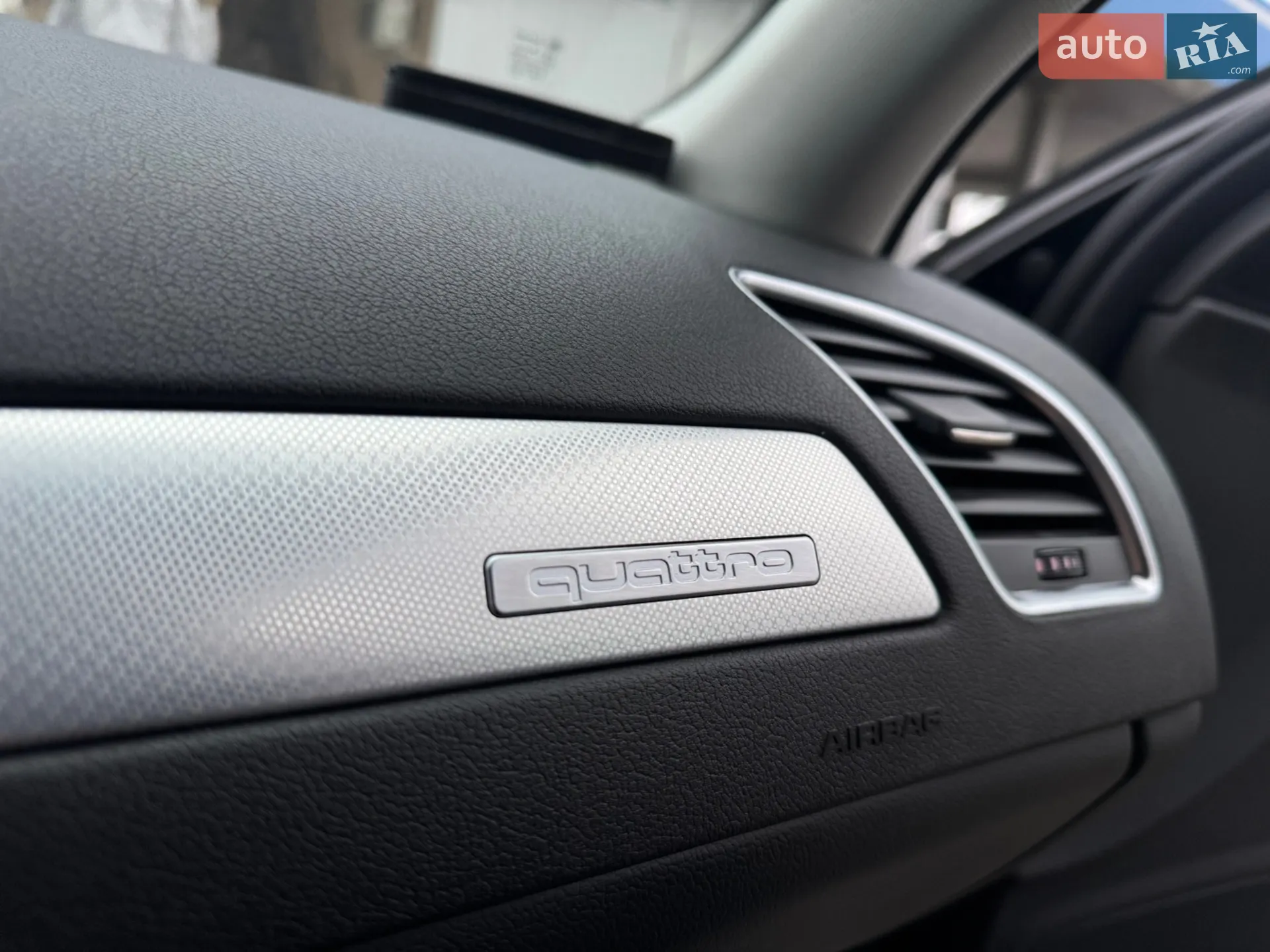 2011 Audi A4 - мініатюра 17