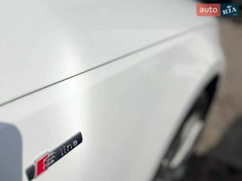 Седан Audi A4 2018 в Сумах
