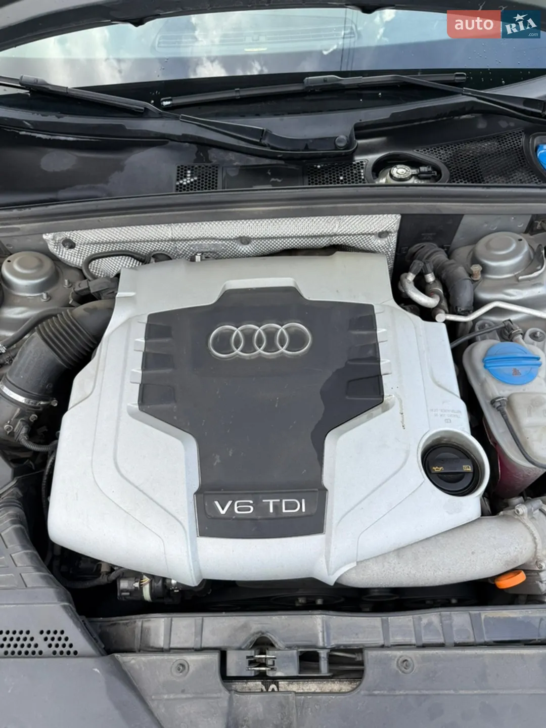 2010 Audi A4 - мініатюра 11