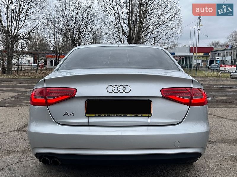 Седан Audi A4 2014 в Миколаєві