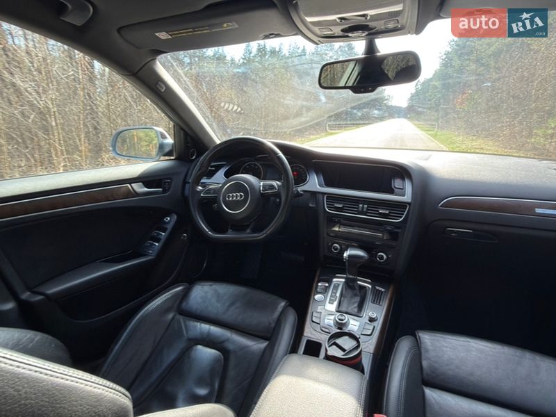 Седан Audi A4 2014 в Шацьку