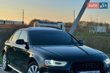 Седан Audi A4 2015 в Львове