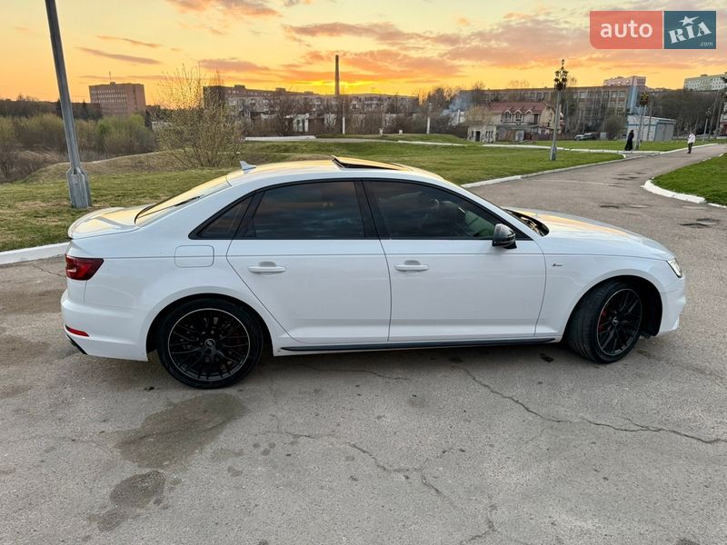 Седан Audi A4 2018 в Рівному