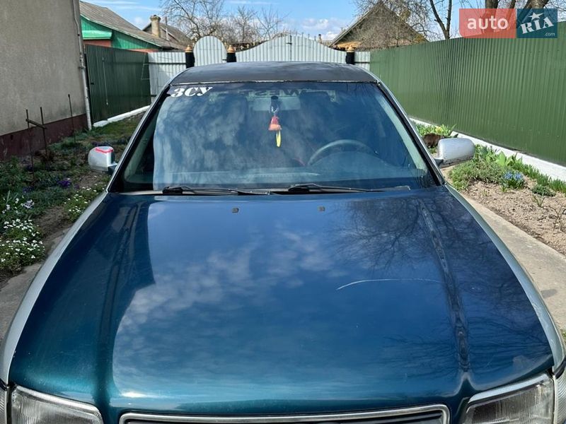 Седан Audi A4 1996 в Березному