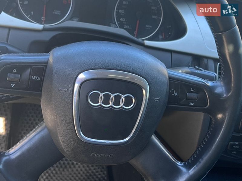 Седан Audi A4 2009 в Киеве