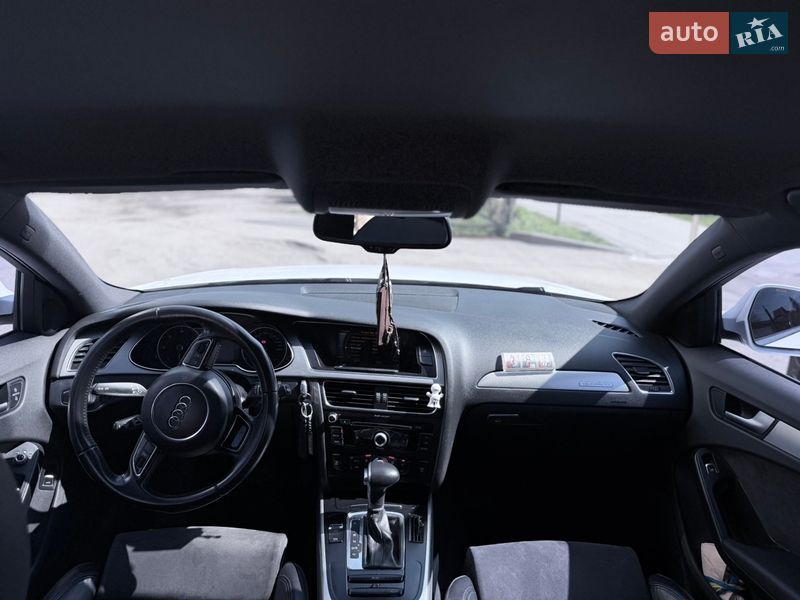 Универсал Audi A4 2012 в Ивано-Франковске