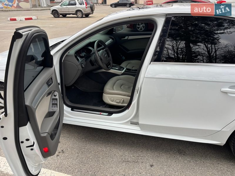 Седан Audi A4 2011 в Харькове