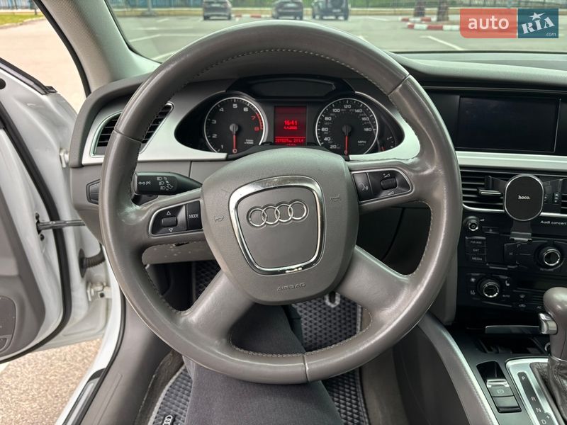Седан Audi A4 2011 в Харькове