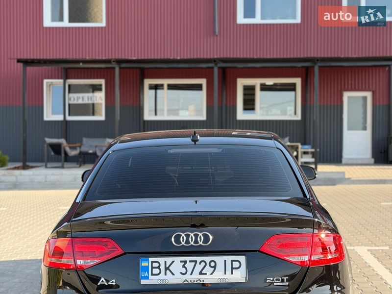 Седан Audi A4 2010 в Дубно