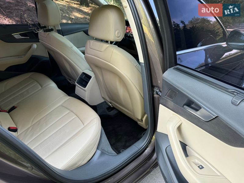 Седан Audi A4 2016 в Києві