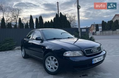 Седан Audi A4 1997 в Ровно