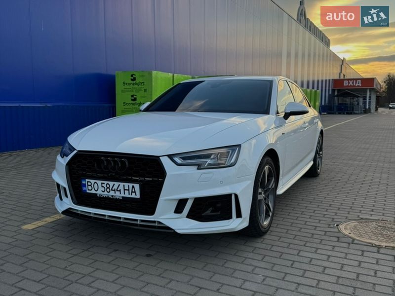 Седан Audi A4 2016 в Кременці