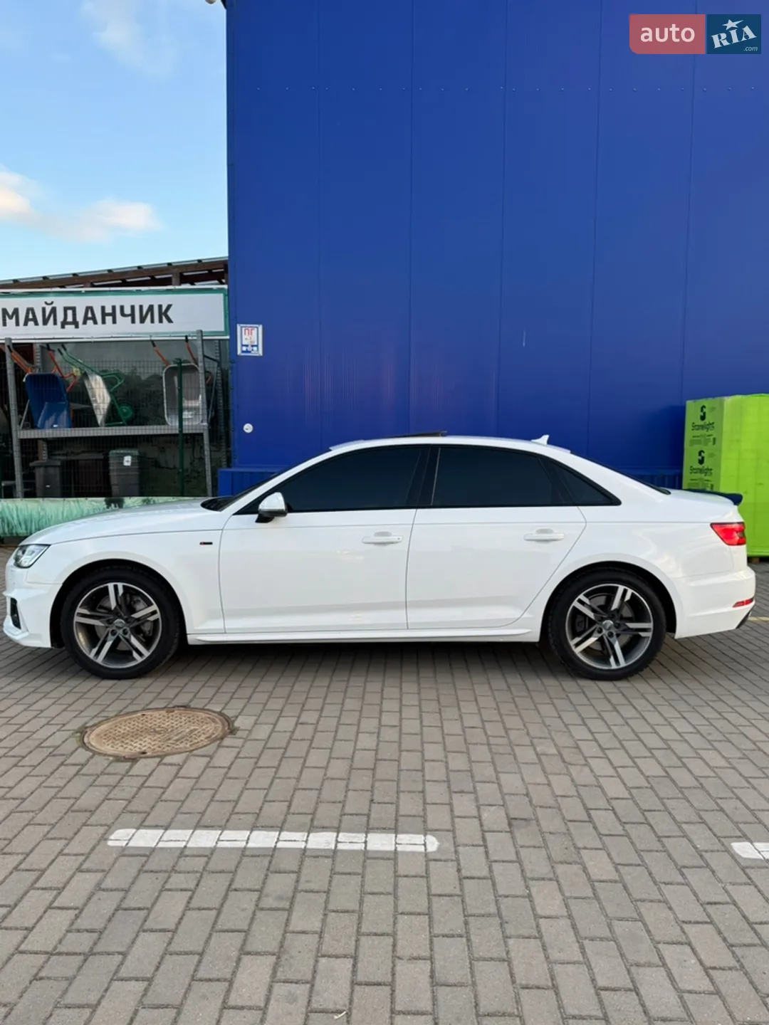 2016 Audi A4 - мініатюра 8