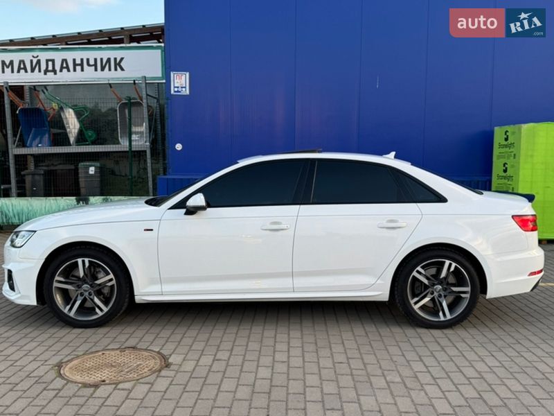 Седан Audi A4 2016 в Кременці
