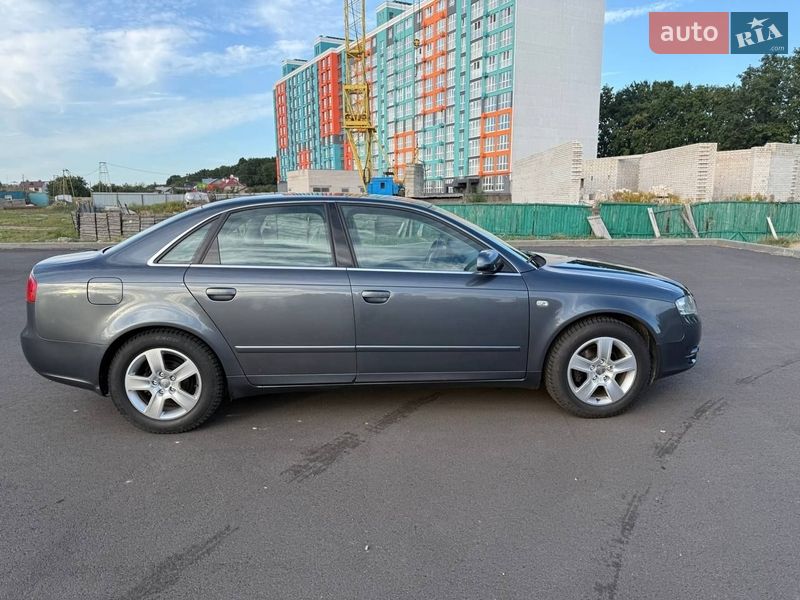Седан Audi A4 2005 в Семеновке