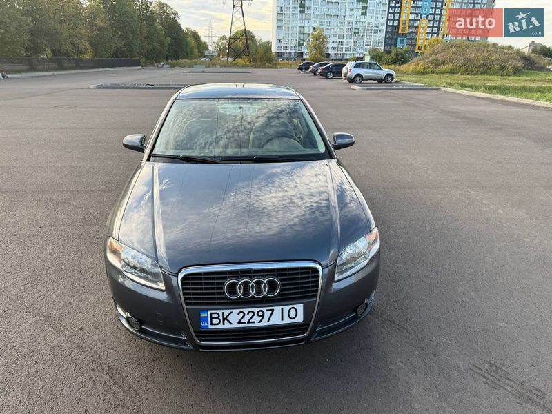 Седан Audi A4 2005 в Семеновке