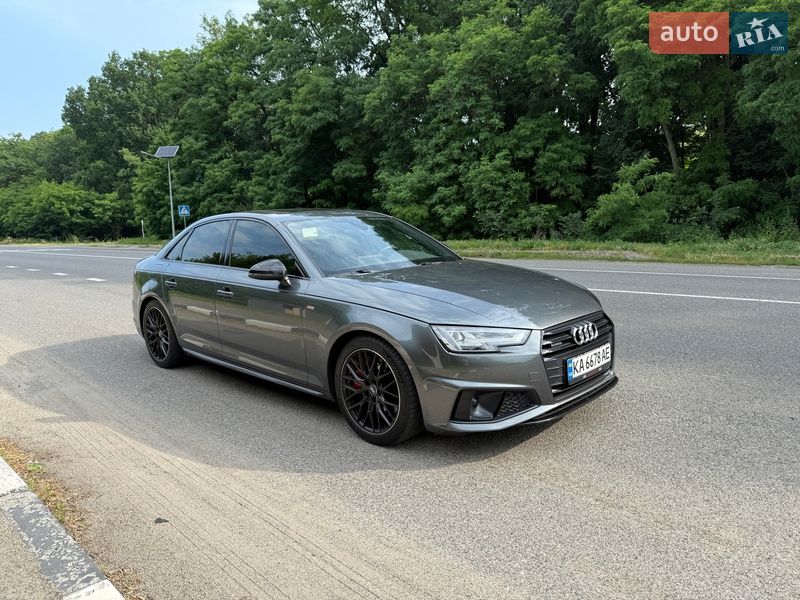 Седан Audi A4 2018 в Киеве