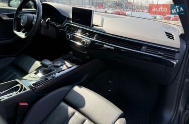 Седан Audi A4 2018 в Киеве