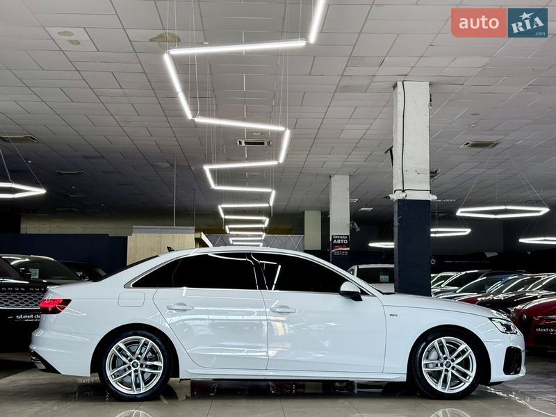 Седан Audi A4 2020 в Николаеве