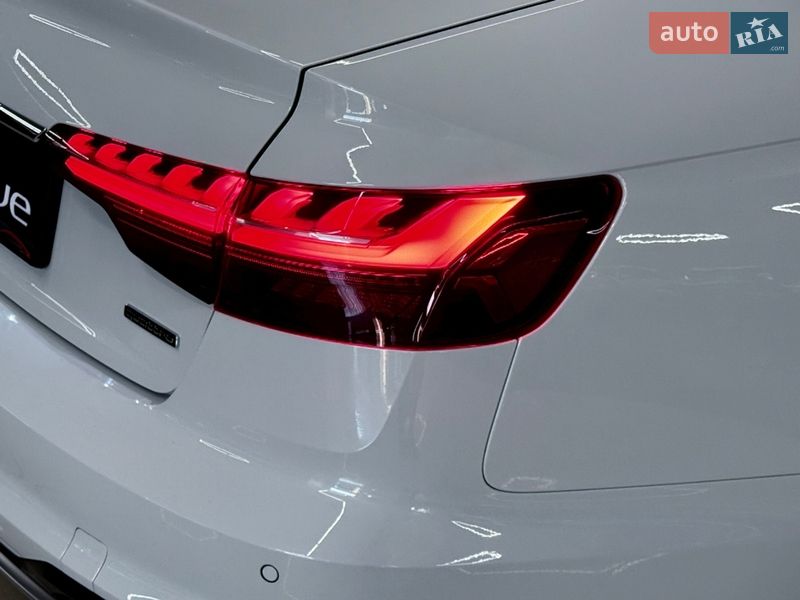 Седан Audi A4 2020 в Николаеве