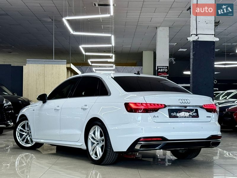 Седан Audi A4 2020 в Николаеве