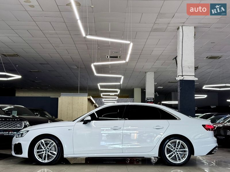 Седан Audi A4 2020 в Николаеве