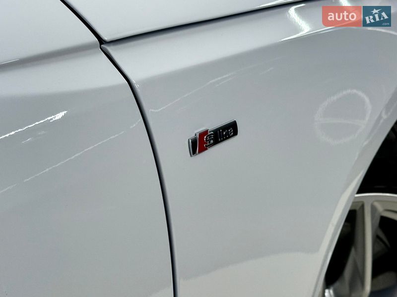 Седан Audi A4 2020 в Николаеве