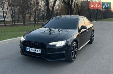 Седан Audi A4 2018 в Кривом Роге