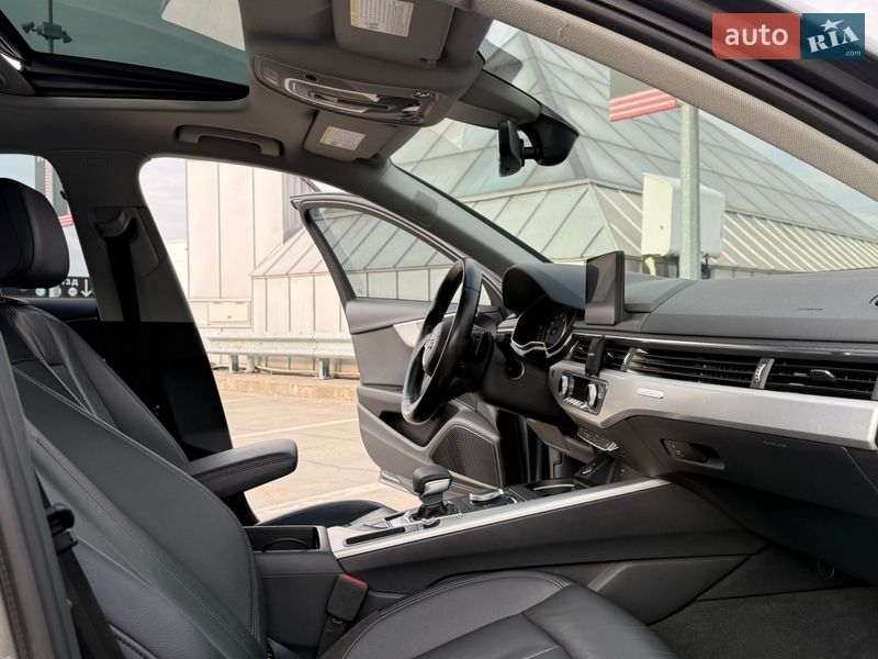 Седан Audi A4 2018 в Киеве