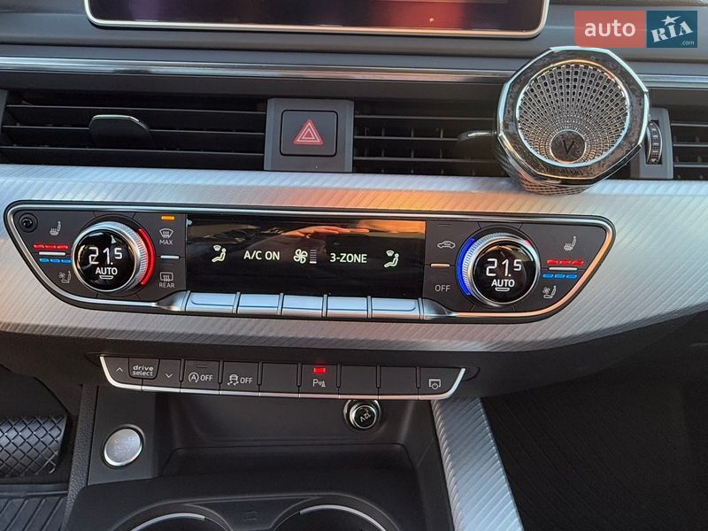 Седан Audi A4 2015 в Одессе