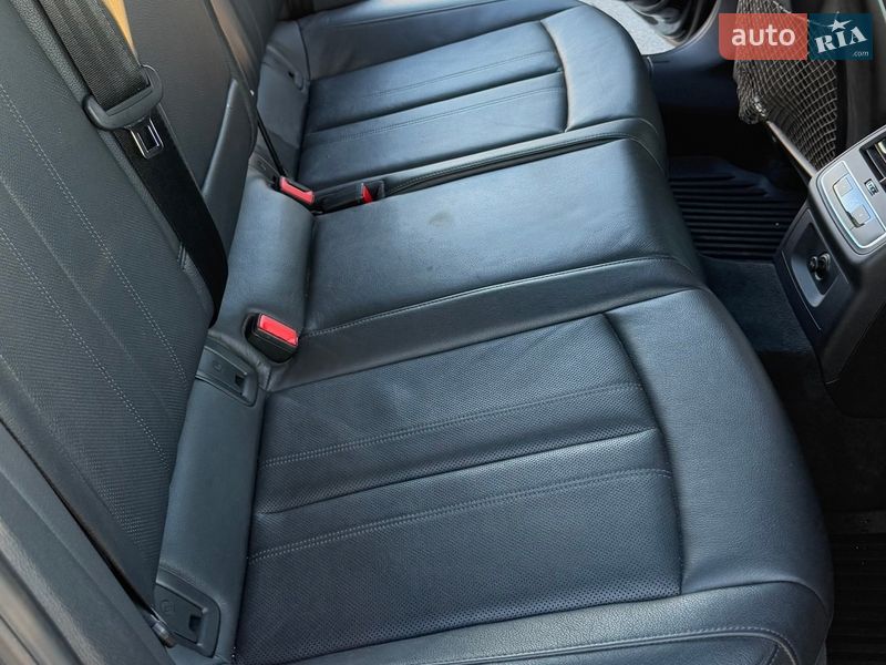 Седан Audi A4 2015 в Одессе