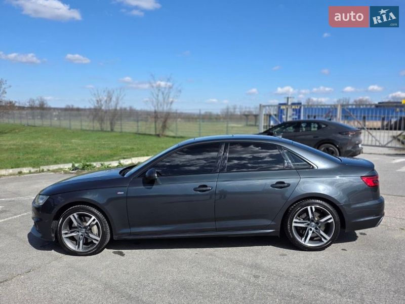 Седан Audi A4 2016 в Харькове