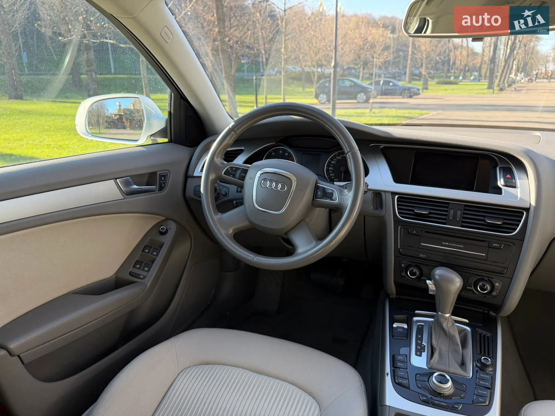 2010 Audi A4 - мініатюра 5