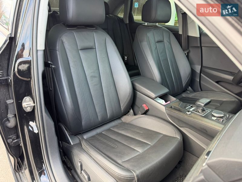 Седан Audi A4 2018 в Дрогобыче