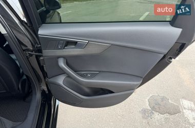 Седан Audi A4 2018 в Дрогобыче