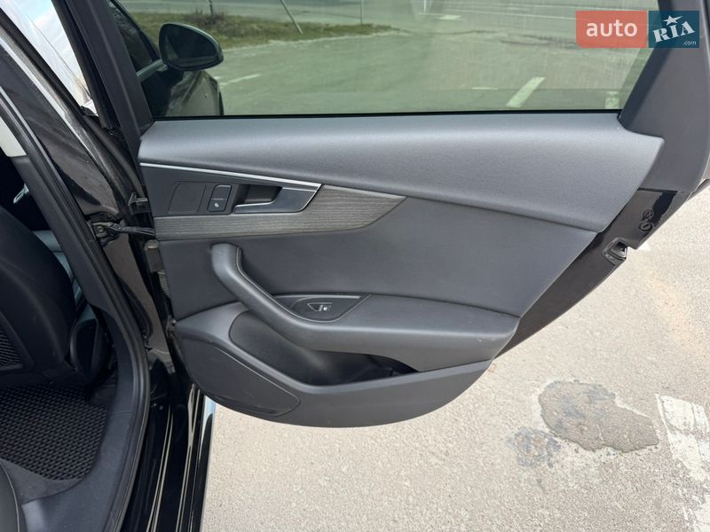 Седан Audi A4 2018 в Дрогобыче