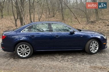 Седан Audi A4 2019 в Киеве