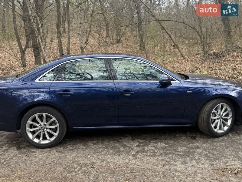 Седан Audi A4 2019 в Киеве
