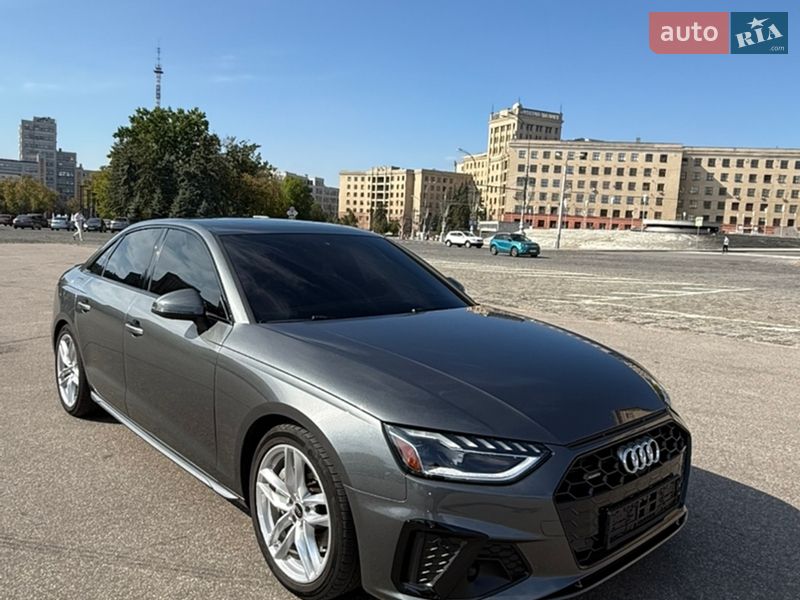 Седан Audi A4 2023 в Харкові