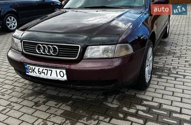 Седан Audi A4 1996 в Ровно