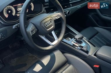 Седан Audi A4 2022 в Львові