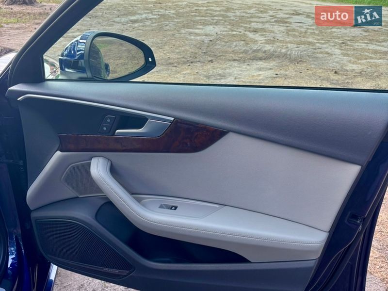 Седан Audi A4 2018 в Сумах