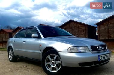 Седан Audi A4 1995 в Баштанці