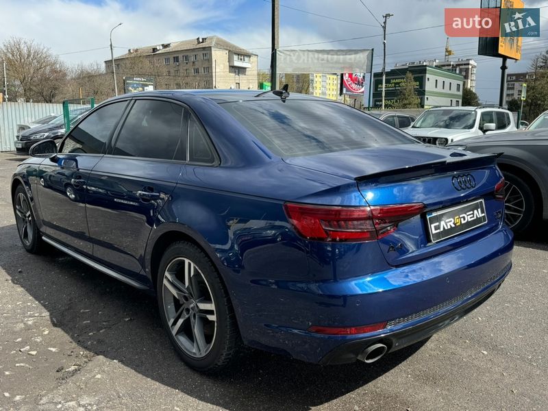 Седан Audi A4 2017 в Хмельницком