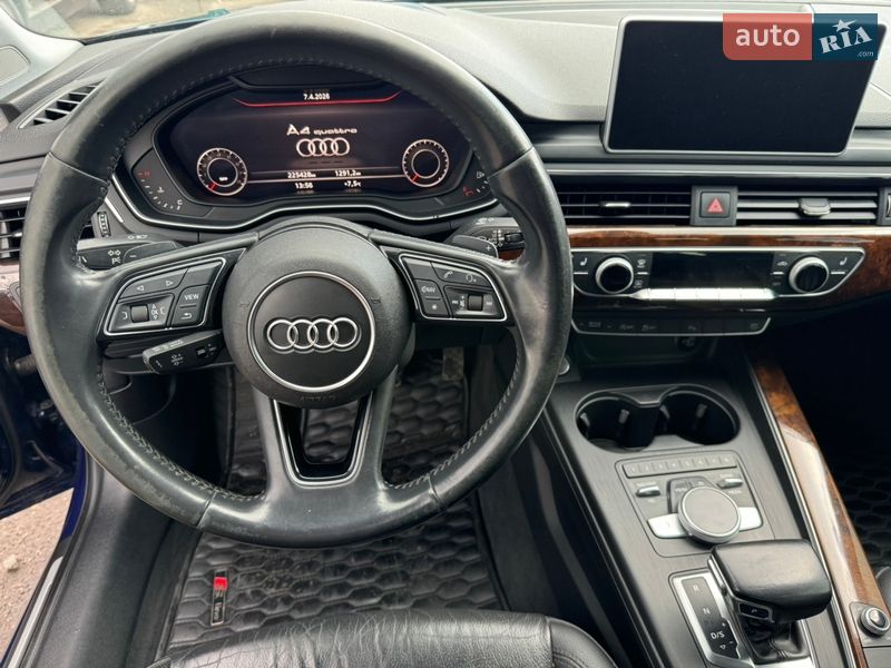 Седан Audi A4 2017 в Хмельницком