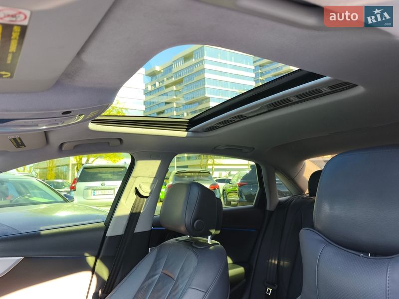 Седан Audi A4 2016 в Дніпрі