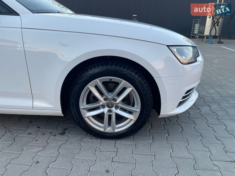 Седан Audi A4 2017 в Ковелі