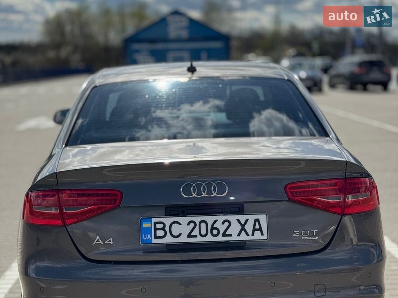 Седан Audi A4 2014 в Дрогобыче